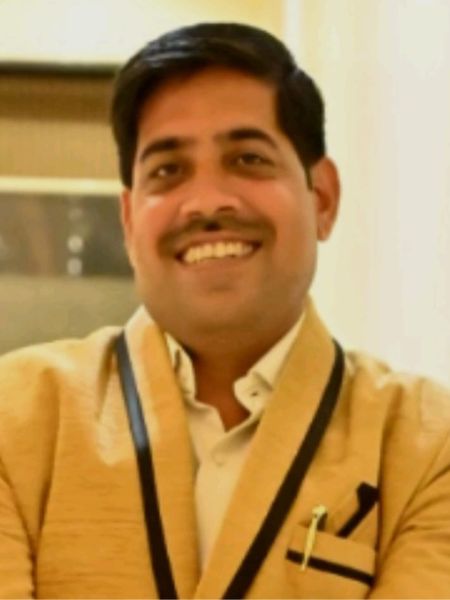 डॉ. आशीष द्विवेदी